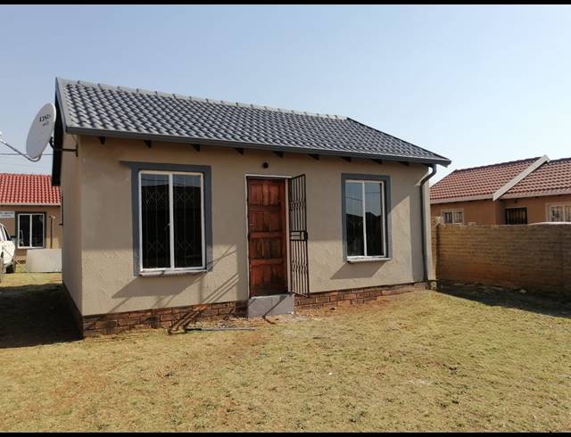 2 BEDROOM HOUSE FOR SALE IN EVATON WEST